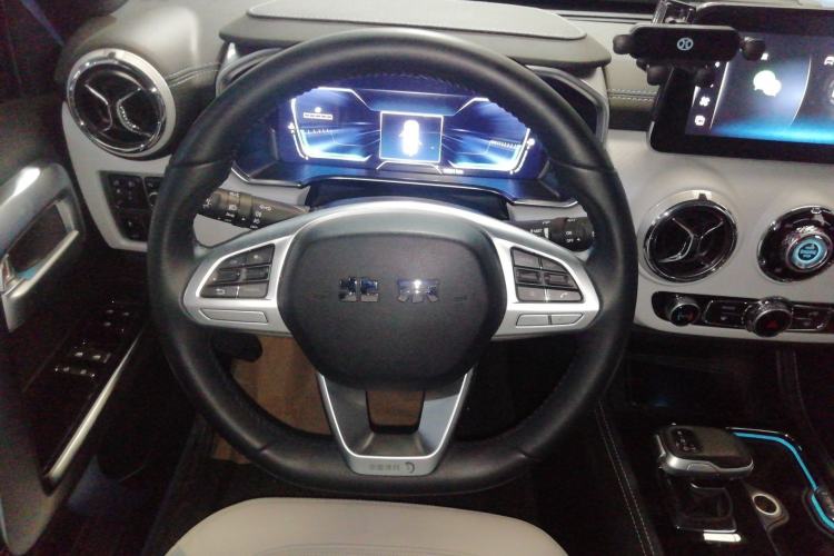 Used BAIC Off-Road BJ40 2023 2.0D Automatic Four-Wheel Drive Blade Hero Edition Adventurer Type