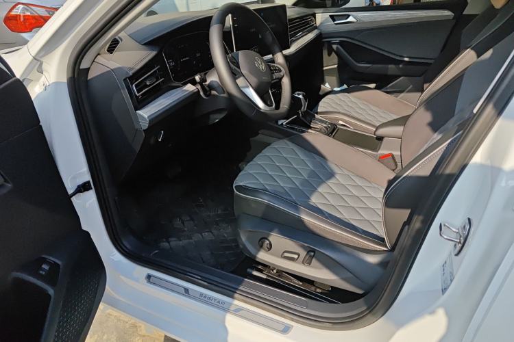 Used Volkswagen Sagitar 2025 300TSI DSG Excellence Edition
