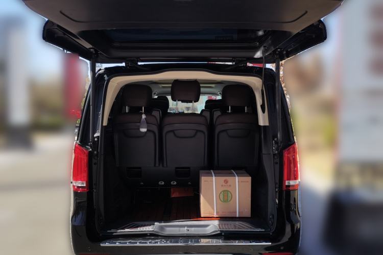 Used Mercedes-Benz V-Class 2021 V 260 L Long-wheelbase Luxury Edition Trunk