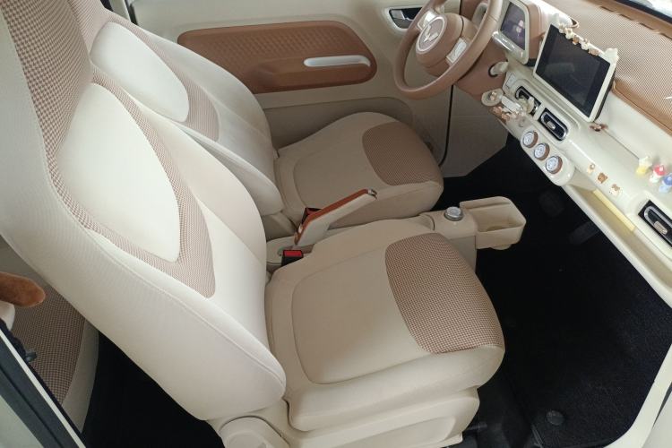 Used Wuling Hongguang MINIEV 2024 3rd Generation 215km Advanced Version
