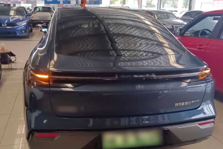 Used Geely Galaxy 8 2025 130km EM-P Starship Edition