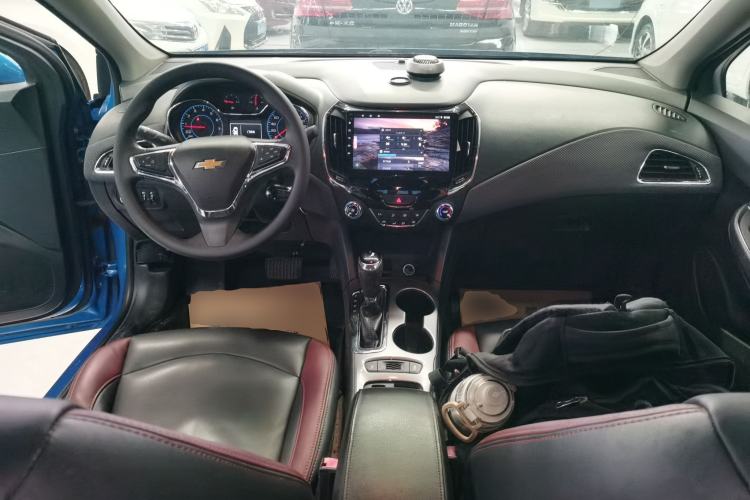 Used Chevrolet Cruze 2018 320 Automatic Pioneer Sunroof Edition