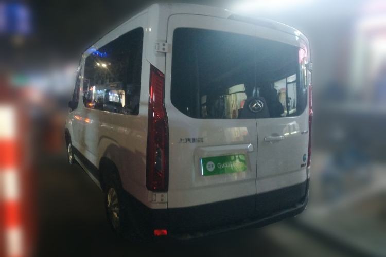 Used SAIC MAXUS Xintu V90 2024 ZhiJie 2.0T Automatic Front-Wheel-Drive Short Wheelbase Mid-Height Design with Single Rear Tire—5/6 Seater