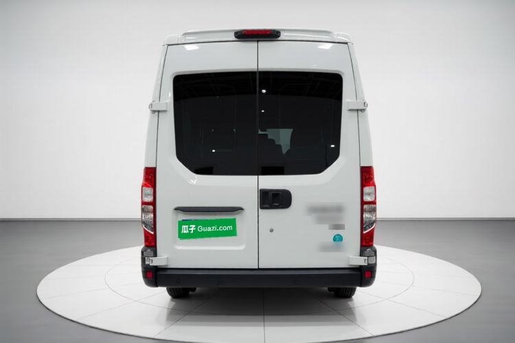 Used Iveco Eurocargo 2021 2.0T Manual Super Rui Long Wheelbase Short Overhang High Roof Side-Sliding Door F1A Exterior 4