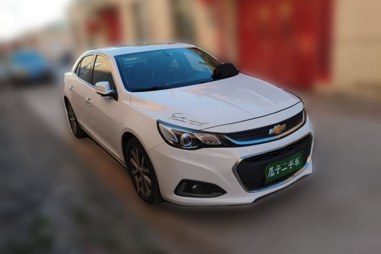 Used Chevrolet Malibu 2016 2.0L Automatic Luxury Edition Front Right 45 Deg