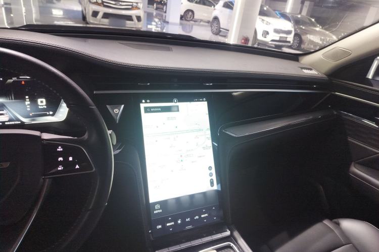 Used Venucia Star 2021 260T Automatic 48V Mild Hybrid Turbocharged Star Achieve Edition
