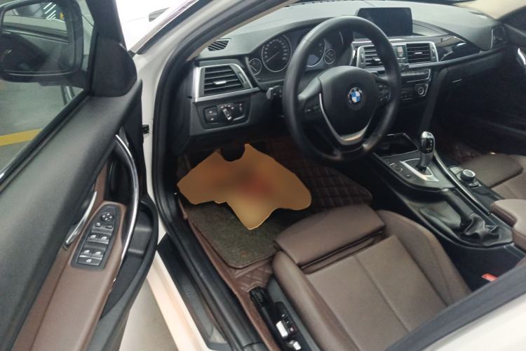 Used BMW 3 Series 2017 318i Fashion Model Driver Seat