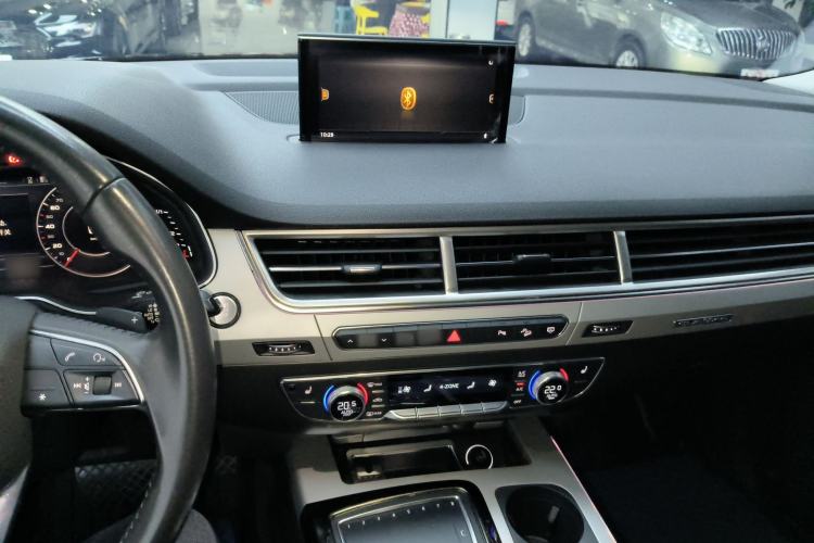 Used Audi Q7 2019 45 TFSI Comfort Model