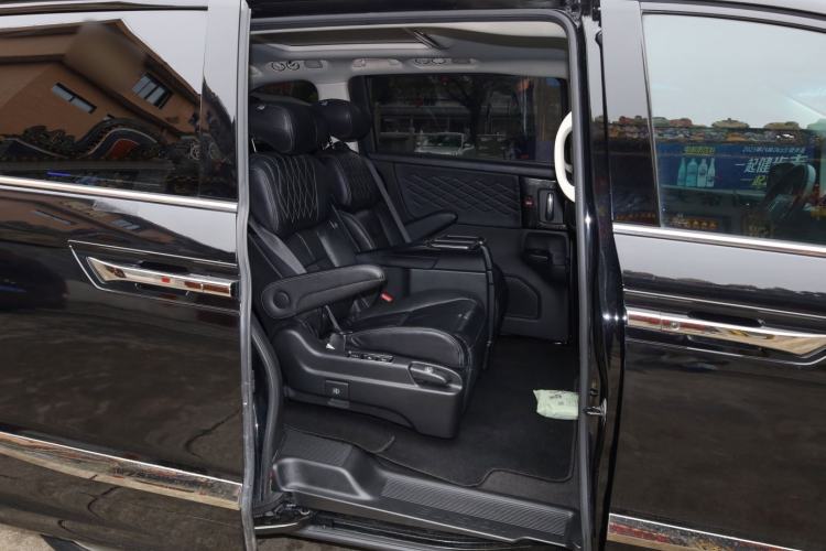 Used Honda Elysion 2019 2.0L Hybrid Luxury Edition
