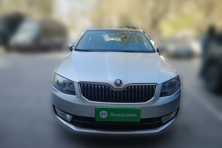 Used Skoda Octavia 2015 1.6L Manual Yijun Edition Front