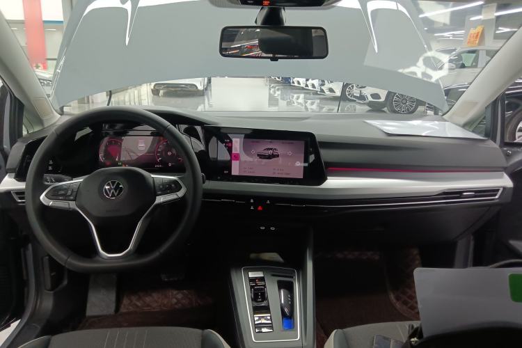 Used Volkswagen Golf 2024 280TSI DSG Pro 50th Anniversary Edition
