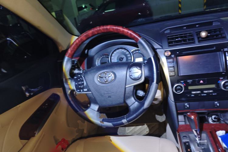 Used Toyota Camry 2012 2.5G Luxury Navigation Edition Steering Wheel