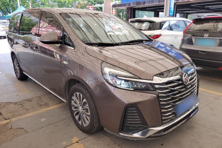 Used Buick GL8 2023 Land Executive Class Comfort Model