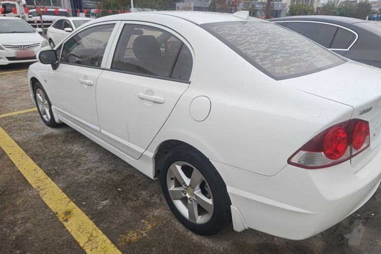 Used CIIMO CIIMO 2012 1.8L Automatic