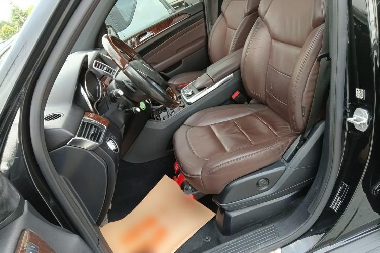 Used Mercedes-Benz M-Class 2014 ML 400 4MATIC Luxury Model
