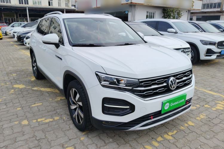 Used Volkswagen Tayron 2022 280TSI Two-Wheel Drive Luxury Smart Connectivity Version Front Right 45 Deg