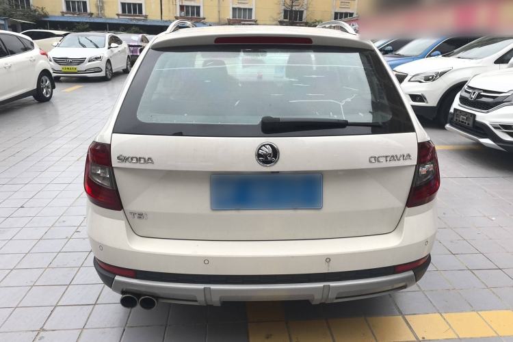 Used Skoda Octavia 2018 Station Wagon TSI230 DSG Luxury Edition