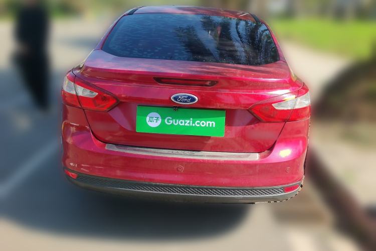 Used Ford Focus 2012 Sedan 1.6L Automatic Fashion Edition
