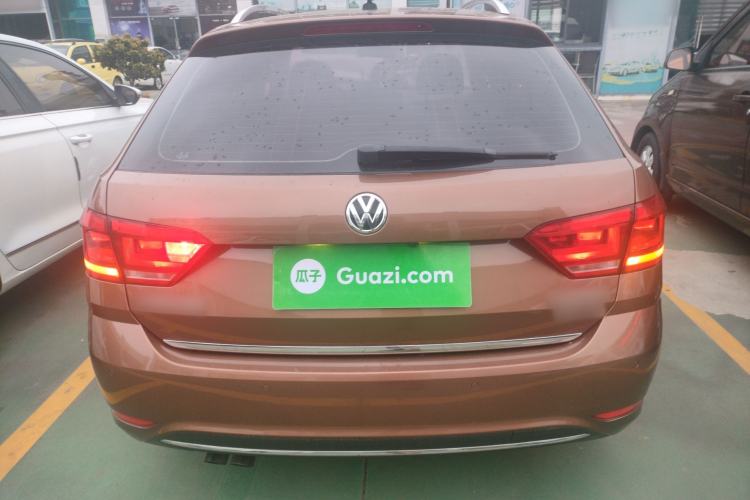 Used Volkswagen Gran Lavida 2015 230TSI DSG Comfort Edition
