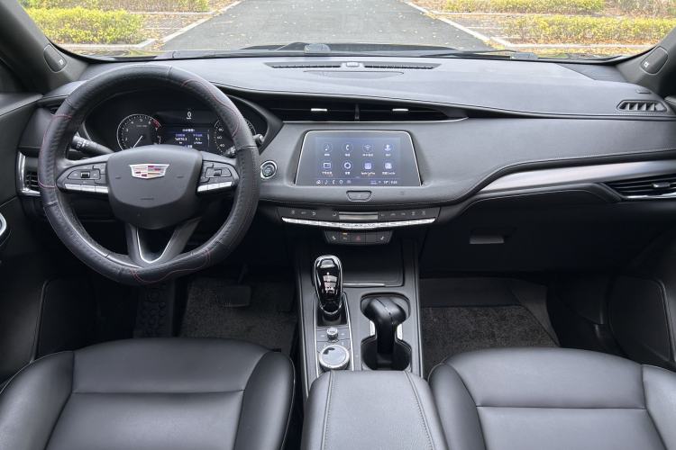 Used Cadillac XT4 2021 28T Two-Wheel Drive Leading Version