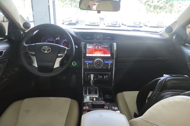 Used Toyota Reiz 2013 2.5V Shangrui Edition Center Console