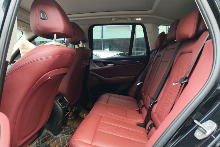 Used BMW X3 2022 Second Facelift xDrive30i Leading Edition M Night Sky Package Interior 5