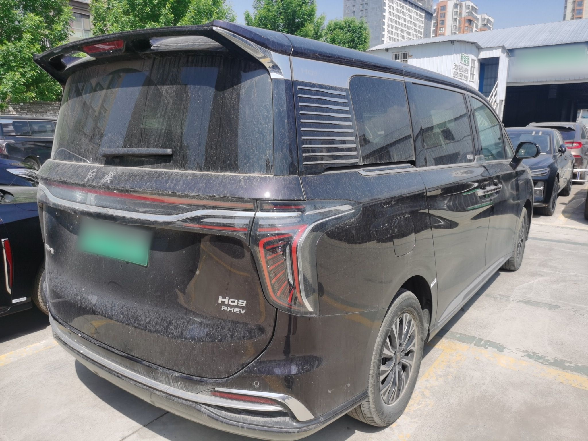 Hongqi HQ9 PHEV 2024 2.0T Four-Wheel Drive Business Edition — снимка 4