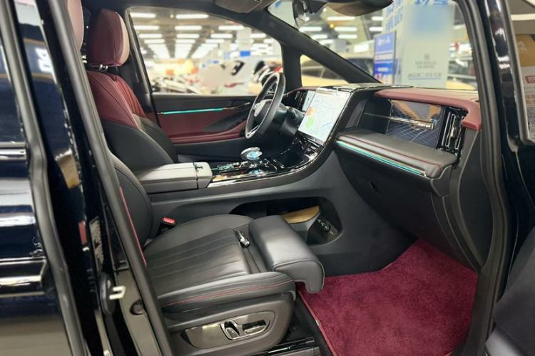 Used GAC Trumpchi M8 2025 Zongshi Series Super Hybrid Edition
