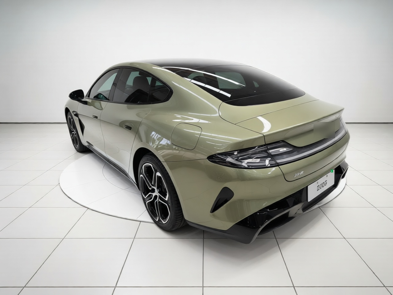 Xiaomi Auto SU7 2024 Rear-Drive Standard Founder Edition — снимка 4