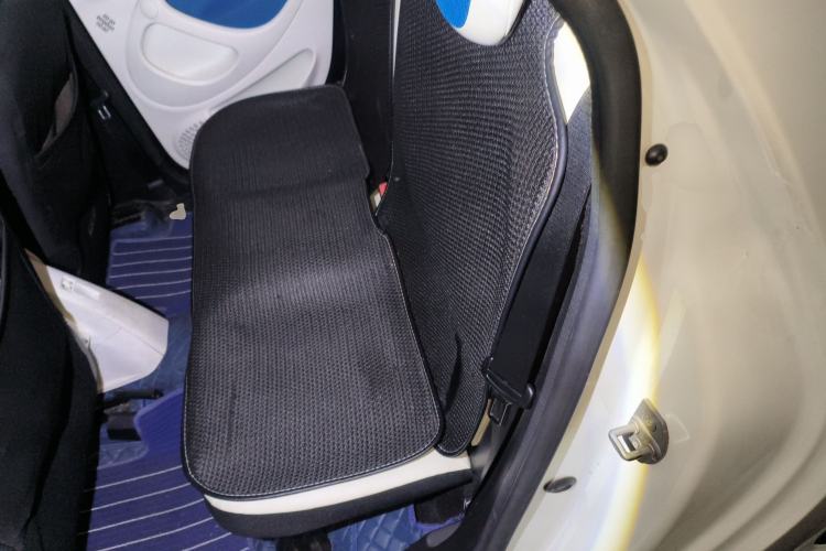 Used smart forfour 2016 0.9T 66 kW Ultimate Edition Left Rear Seat