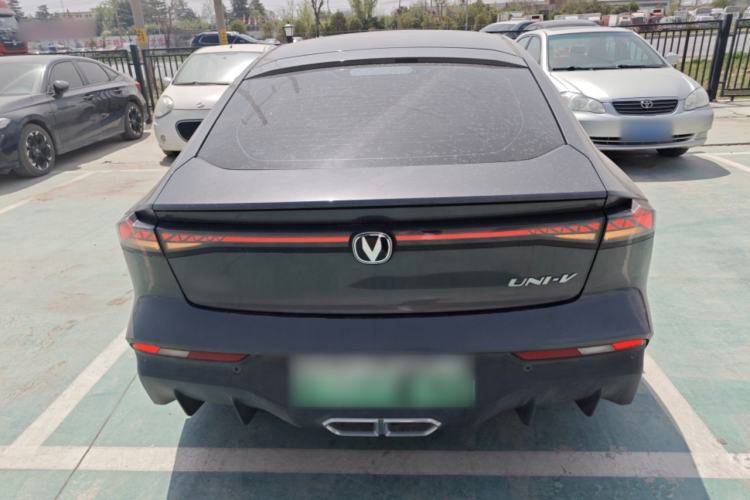 Used CHANGAN UNI-V iDD 2024 Blue Whale Smart Electric iDD 136km Luxury Model

