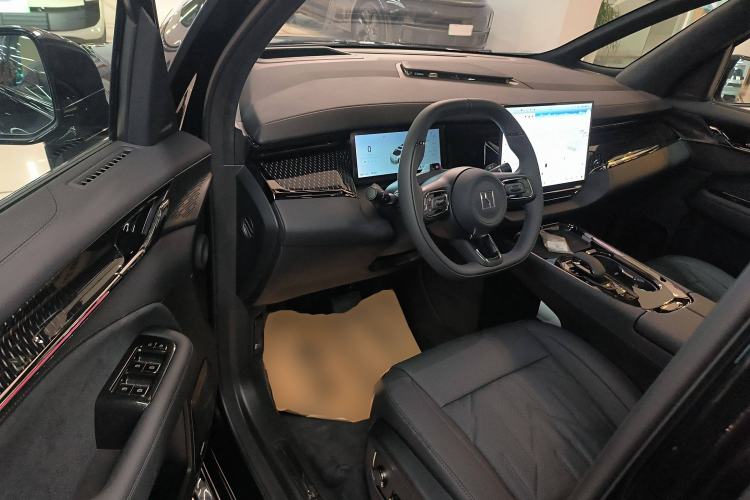 Used Zeekr 009 2024 7-Seater Aisle Version 108 kWh