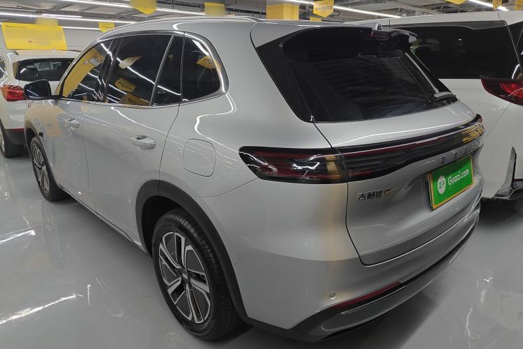 Used Geely Galaxy Xingjian 7 EM-i 2026 Model 135km Leading Edition Exterior 2