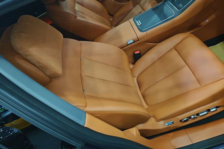 Used Hima S9T 2025 Model Range-Extended Ultra Long-Range Version Right Front Seat