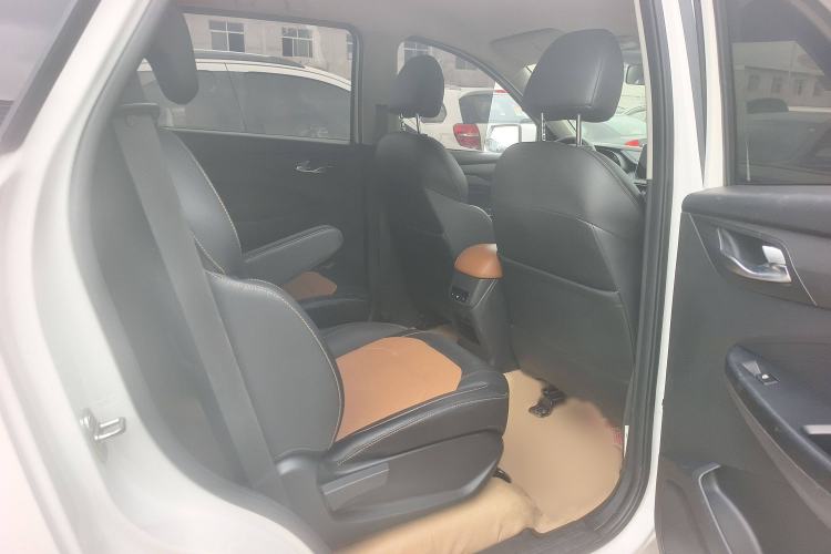 Used Wuling Hongguang S3 2019 1.5L Manual Comfort Model China VI Standard