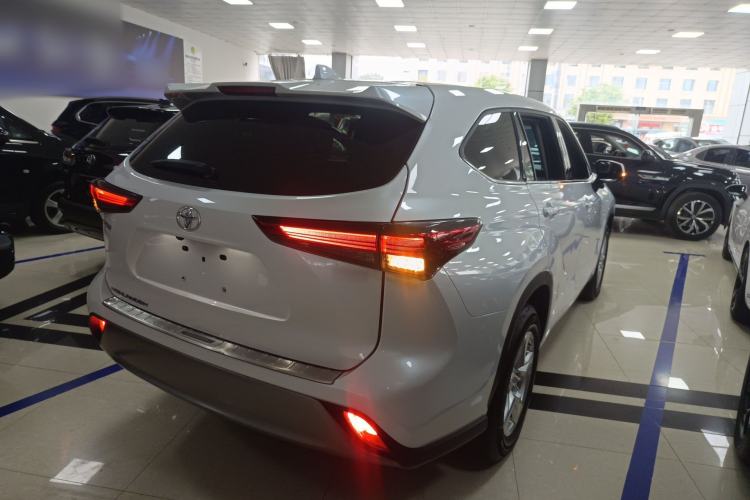 Used Toyota Highlander 2024 2.5L Smart Electric Hybrid Dual-Motor Two-Wheel-Drive Elite Edition 5 Seats Rear Right 45 Deg