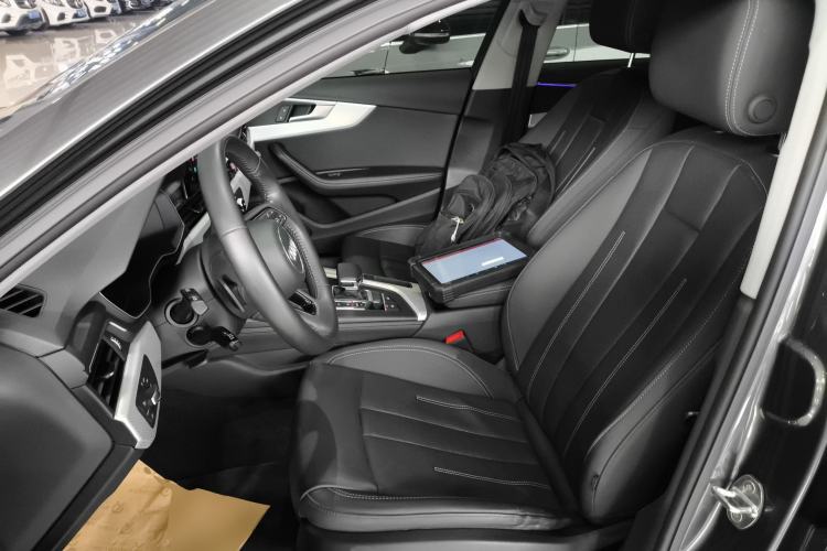 Used Audi A4L 2020 40 TFSI Fashionable and Elegant Model