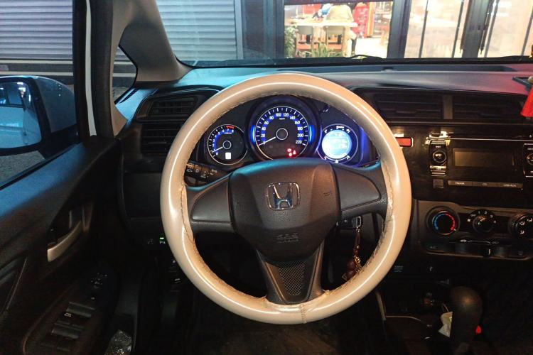 Used Honda Fit 2016 1.5L LXS CVT Comfort Sunroof Version
