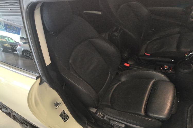 Used MINI 2019 2.0T COOPER S Classic Edition
