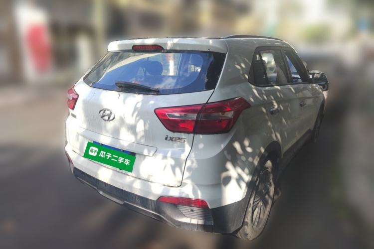 Used Hyundai ix25 2015 1.6L Automatic Two-Wheel Drive Smart GLS Trim Rear Right 45 Deg