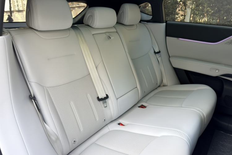 Used XPeng G6 2025 625 Long-Range Max Tech Edition
