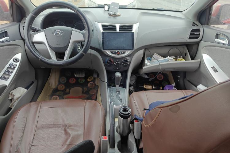 Used Hyundai Verna (older generation) 2010 Sedan 1.4L Automatic Comfort Model GS
