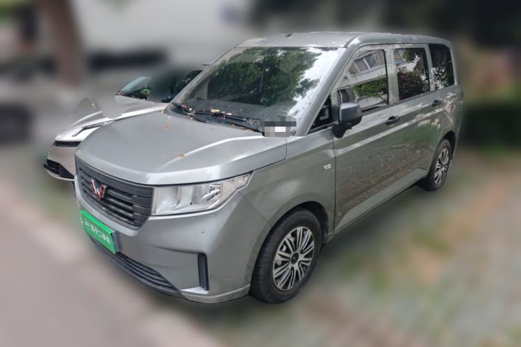 Used Wuling Hongguang PLUS 2019 1.5T Manual Standard Edition 5 Seats