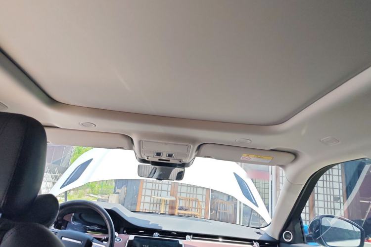 Used Land Rover Range Evoque 2022 Aurora L 249 PS R-Dynamic Luxury Edition Headliner