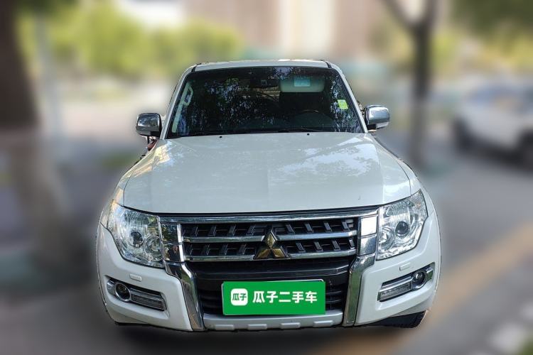 Used Mitsubishi Pajero 2016 3.0L Automatic Prestige Version China V Standard
