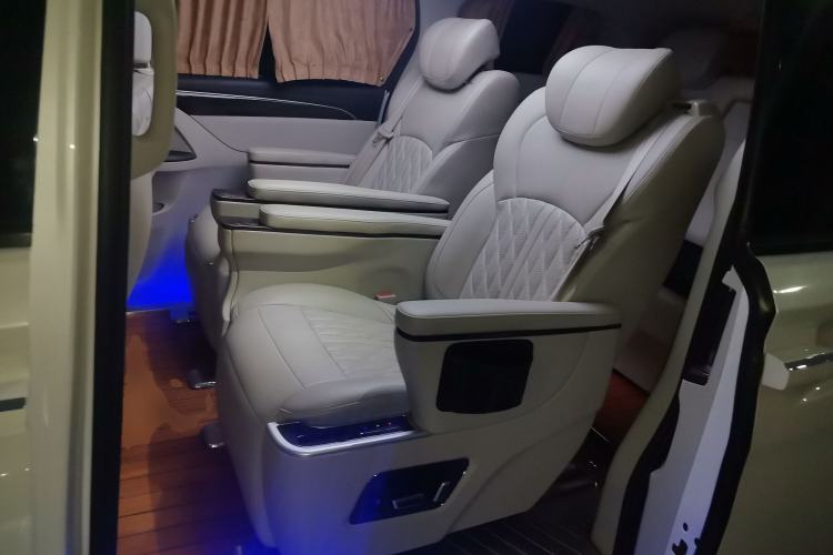 Used Buick GL8 2018 ES 28T Comfort Model China VI Standard
