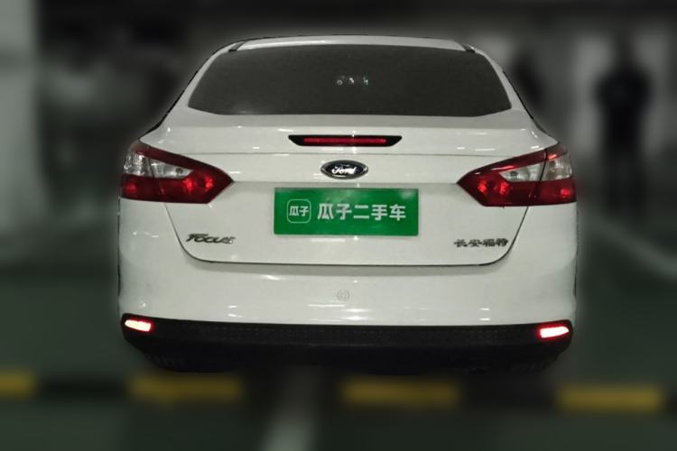 Used Ford Focus 2012 Sedan 1.6L Automatic Fashion Edition
