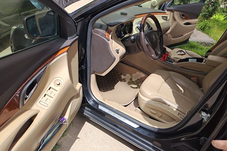 Used Buick LaCrosse 2012 2.4L SIDI Luxury Edition
