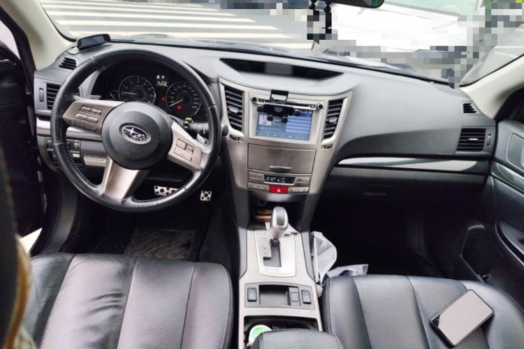 Used Subaru Outback 2012 2.5i Sport Edition Center Console