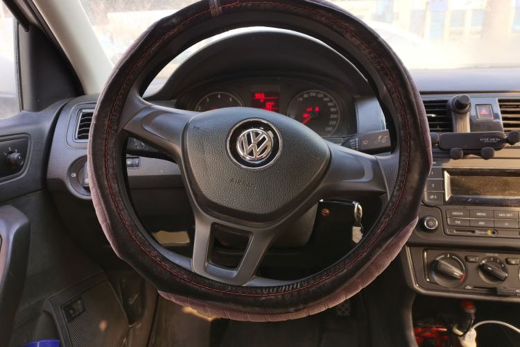 Used Volkswagen Santana 2016 1.4L Manual Fashion Edition Steering Wheel